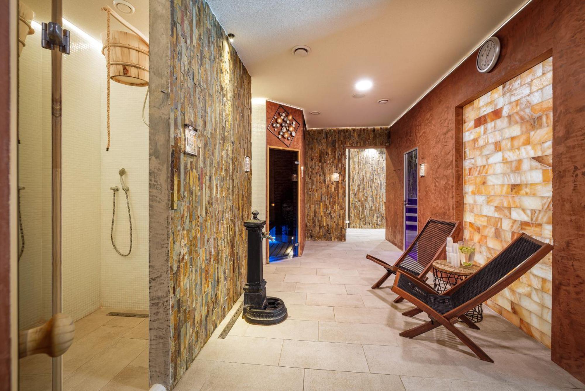 Lopusna Dolina Resort Svit Exterior photo